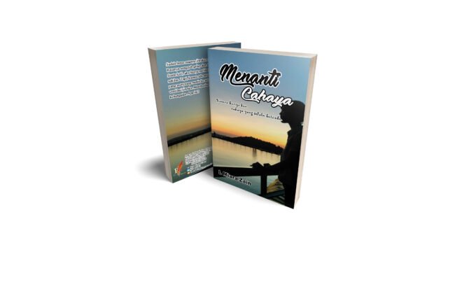 Sampul Menanti Cahaya